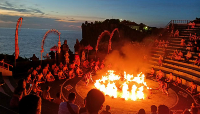 Tari Kecak Punya Makna Holistik Bagi Masyarakat Bali