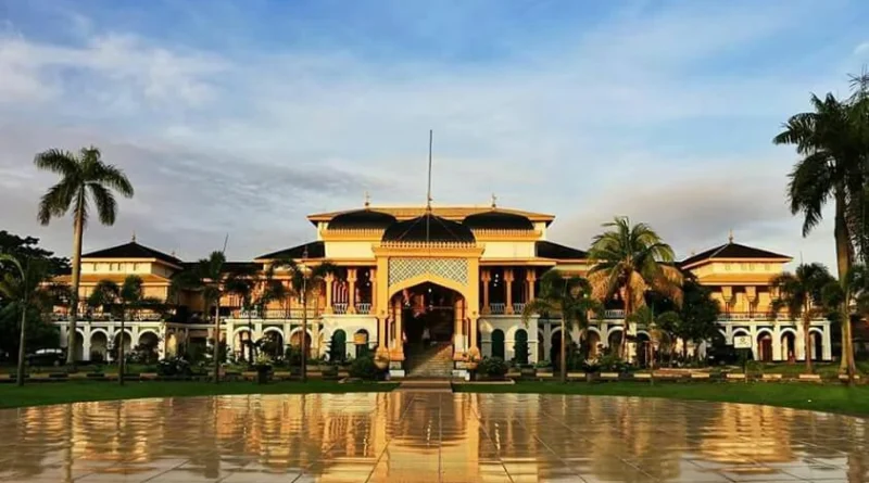 Istana Maimun Wisata Sejarah Kota Medan