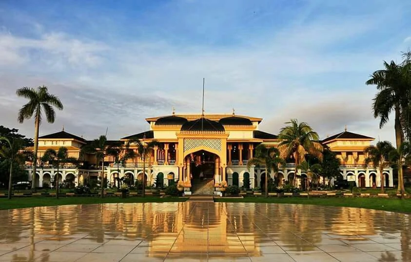 Istana Maimun Wisata Sejarah Kota Medan