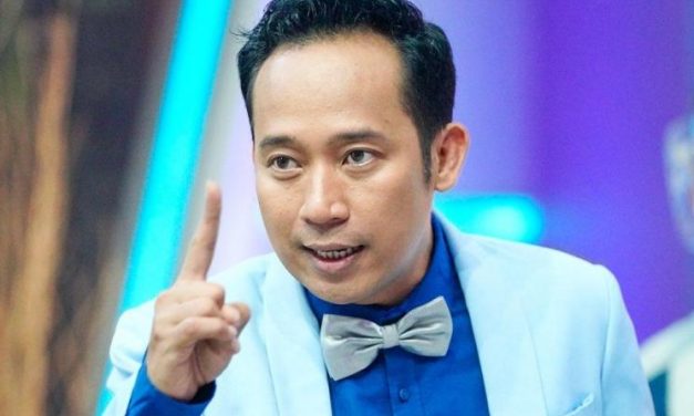 Denny Cagur, Komedian Yang Tak Pernah Kehabisan Ide