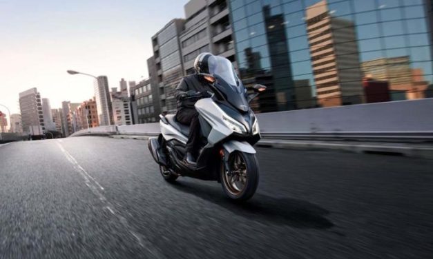 Honda Forza, Skutik Premium dengan Performa Berkelas