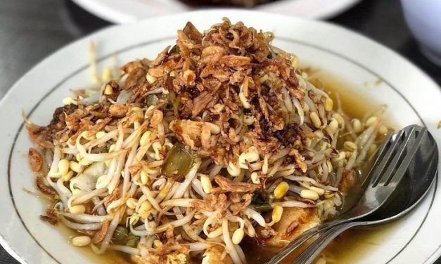 Lontong Balap, Kuliner Legendaris Surabaya Yang Kaya Rasa