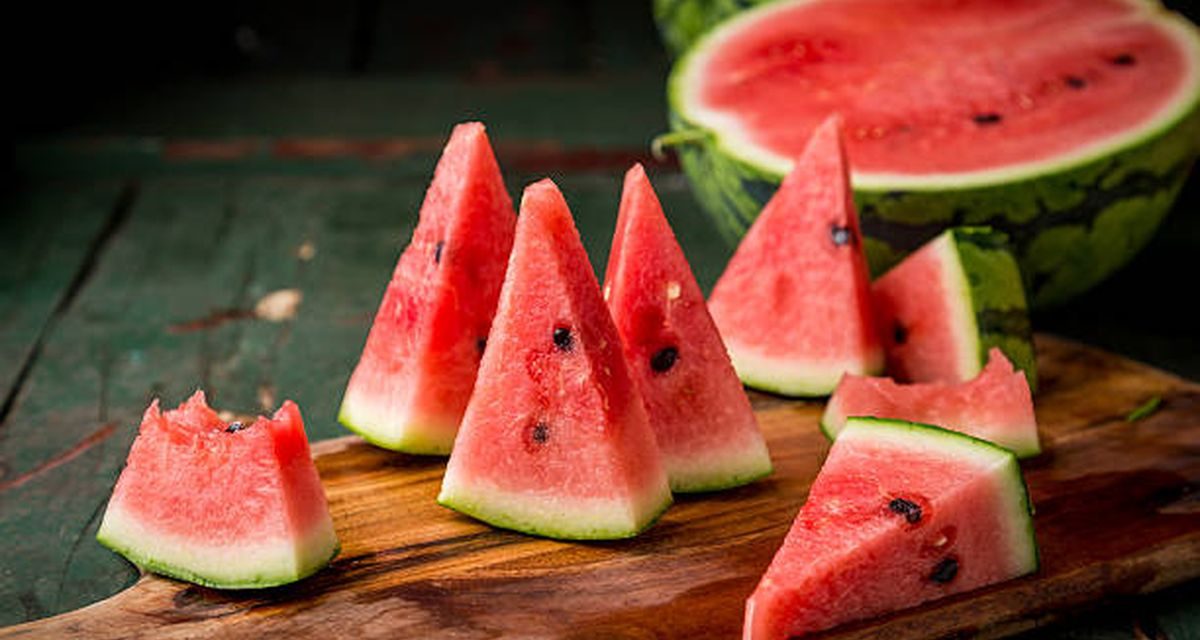 Buah Semangka Punya Manfaat Untuk Penderita Asam Urat