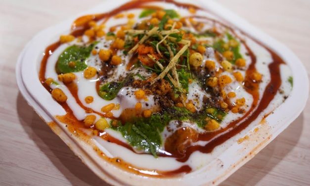 Jajanan Kaki Lima Papdi Chaat Khas India Yang Bikin Ketagihan