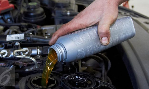 Pentingnya Memakai Pelumas Berkualitas Untuk Performa Mobil
