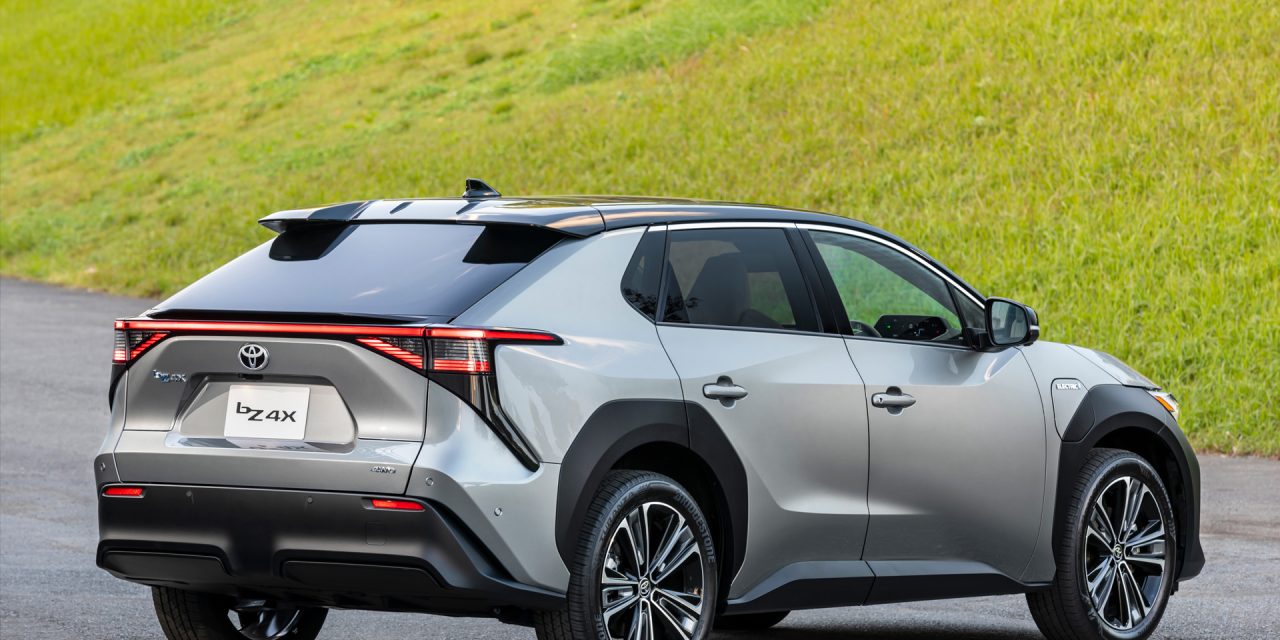 Mobil BZ4X Performa Ramah Lingkungan Dengan Gaya Modern