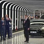 Pabrik Tesla Sebagai Pencetus Mobil Listrik Pertama
