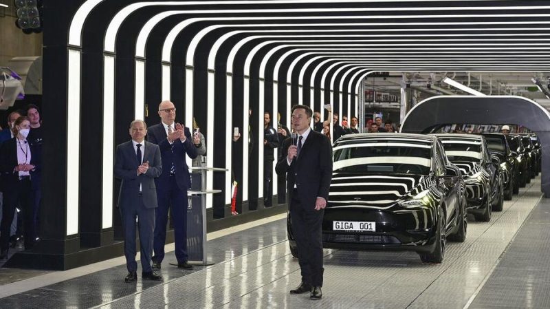 Pabrik Tesla