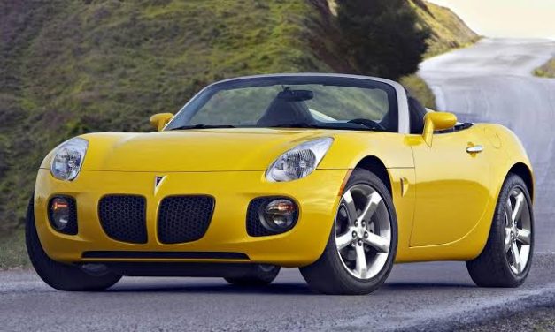 Pontiac Solstice Ikonik Dengan Gaya Dan Performa Memukau
