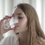 Pentingnya Minum Air Cukup Untuk Fungsi Optimal Tubuh